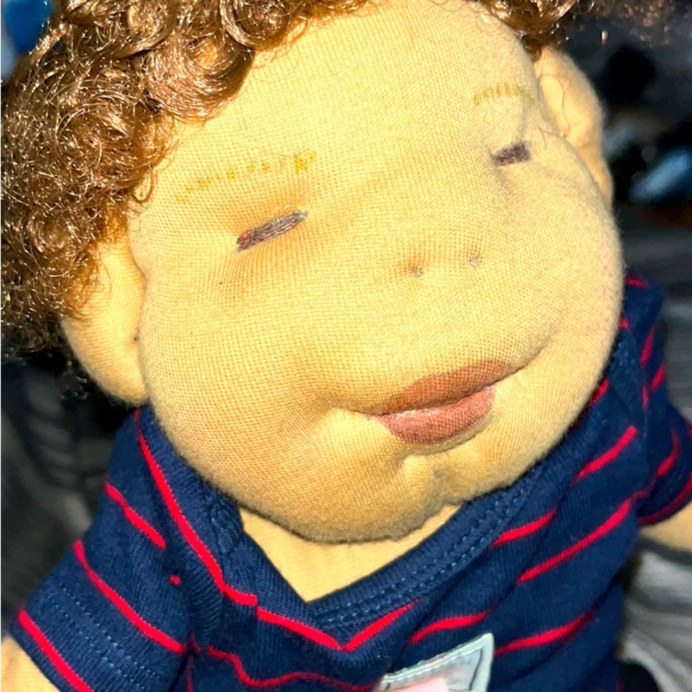 He come with a one preifier n some clothes